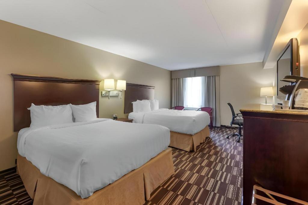 Best Western Plus Orillia Hotel Ngoại thất bức ảnh