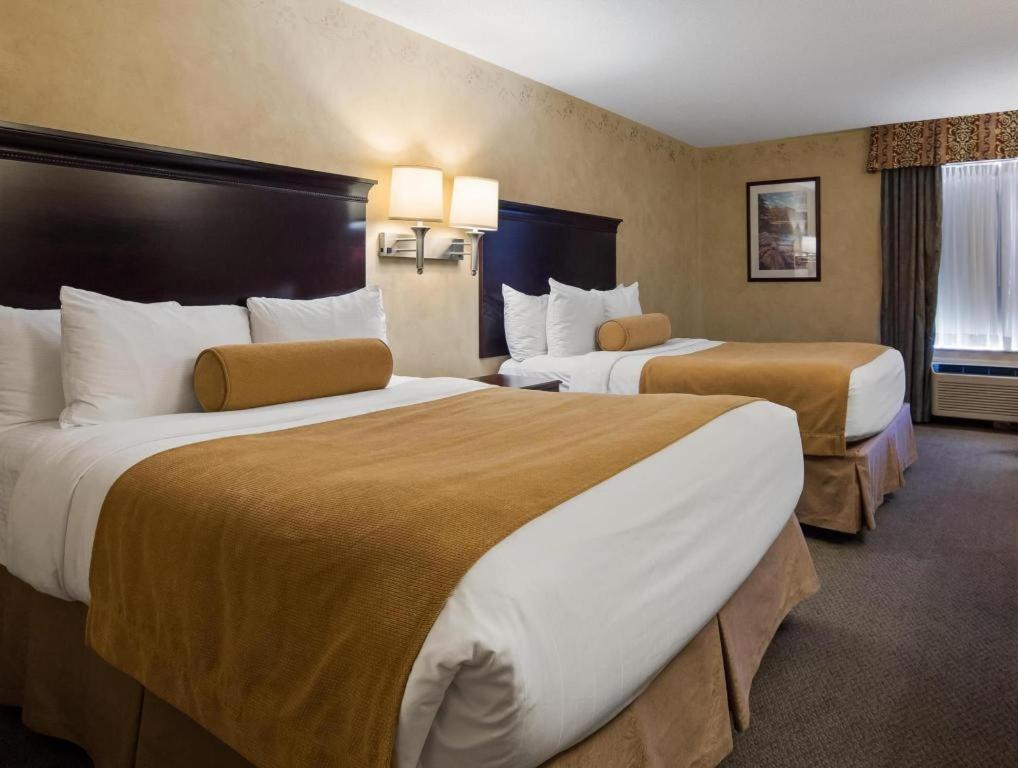 Best Western Plus Orillia Hotel Ngoại thất bức ảnh